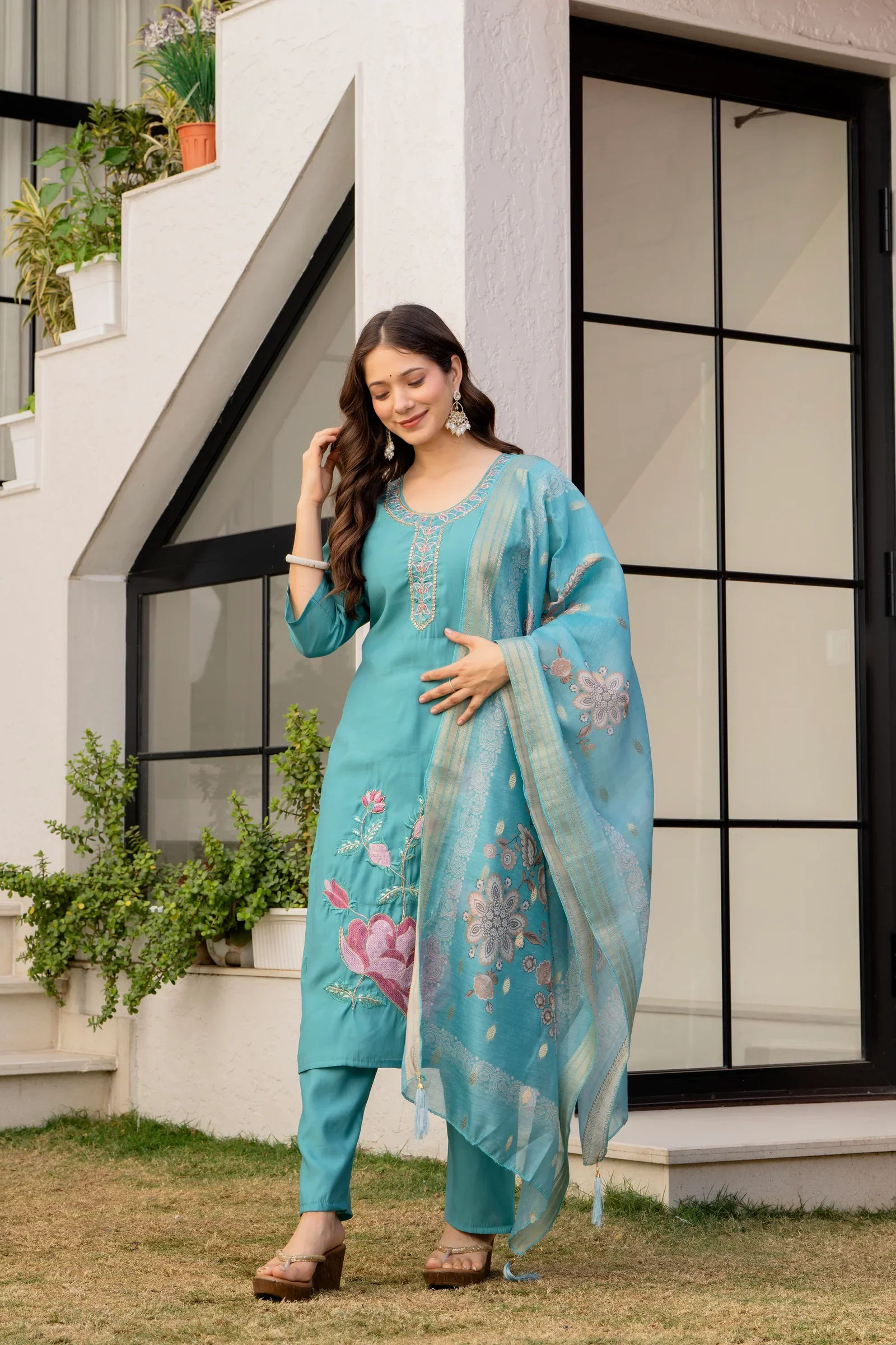 Teal Blue Embroidered Kurta Set with Floral Dupatta - Image 2